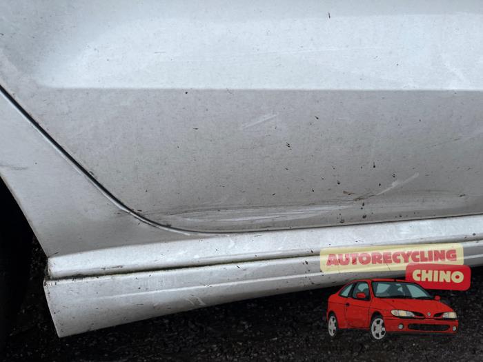 Volkswagen Polo V 1.2 TDI 12V BlueMotion Sloopvoertuig (2011, Wit)