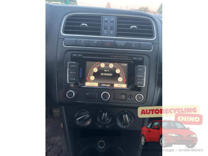 Volkswagen Polo V 1.2 TDI 12V BlueMotion Sloopvoertuig (2011, Wit)