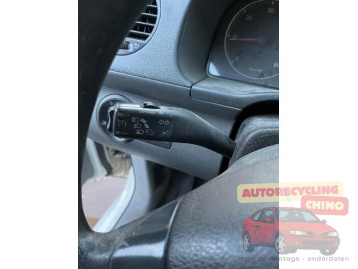 Volkswagen Caddy III 2.0 SDI Samochód złomowany (2007, Bialy)