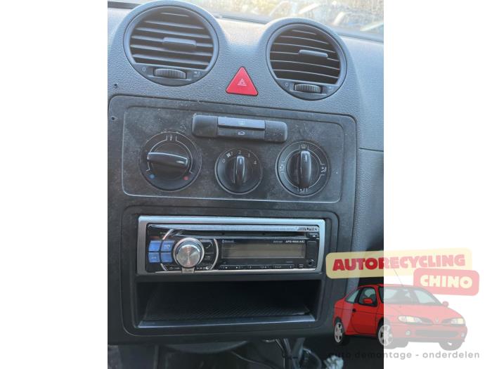 Volkswagen Caddy III 2.0 SDI Samochód złomowany (2007, Bialy)