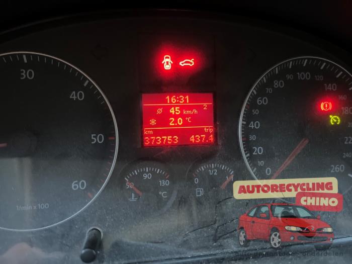 Volkswagen Caddy III 2.0 SDI Samochód złomowany (2007, Bialy)