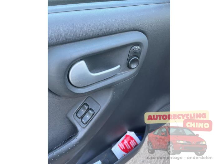 Opel Corsa C 1.2 16V Sloopvoertuig (2004, Blauw)