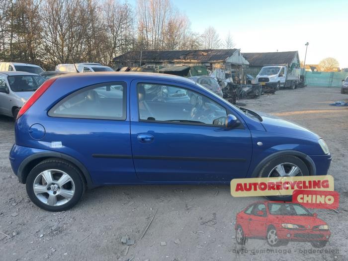 Opel Corsa C 1.2 16V Sloopvoertuig (2004, Blauw)