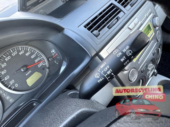 Mazda 2 1.4 16V Skrotfordon (2005, BLAUW)