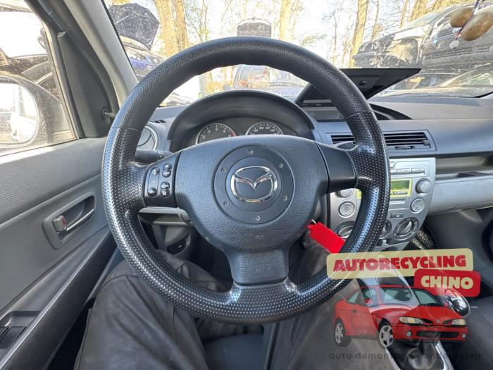 Mazda 2 1.4 16V Skrotfordon (2005, BLAUW)