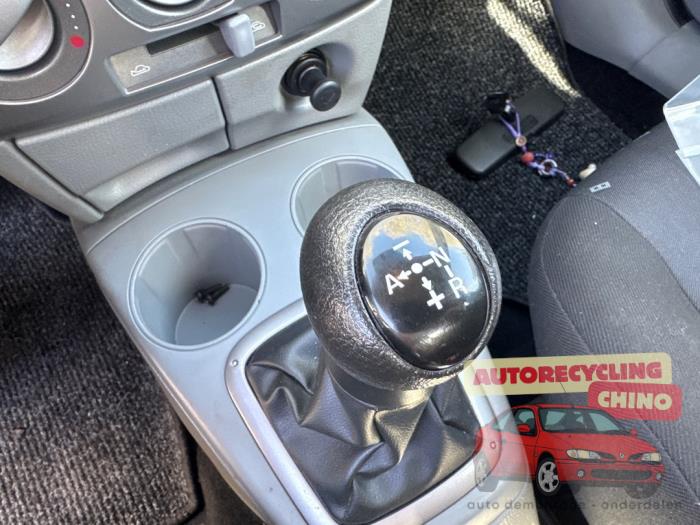 Mazda 2 1.4 16V Skrotfordon (2005, BLAUW)