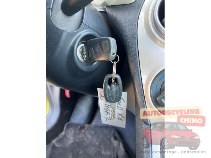 Ford Ka II 1.2 Samochód złomowany (2010, Zielony)