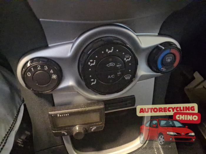 Ford Fiesta 6 1.25 16V Samochód złomowany (2012, Czarny)