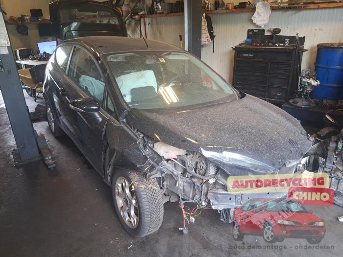 Ford Fiesta 6 1.25 16V Samochód złomowany (2012, Czarny)