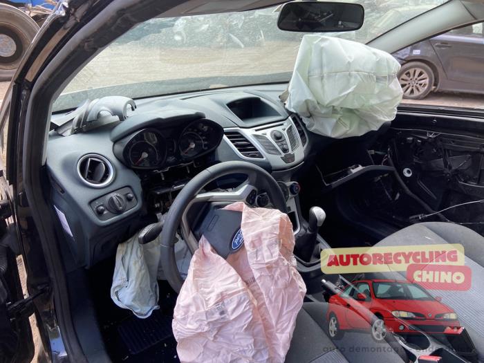 Ford Fiesta 6 1.25 16V Samochód złomowany (2012, Czarny)