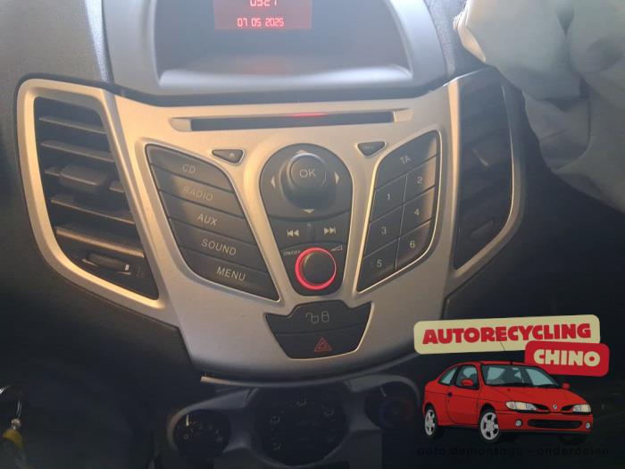 Ford Fiesta 6 1.25 16V Samochód złomowany (2012, Czarny)