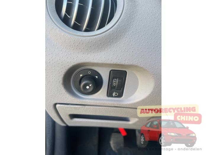 Citroen C3 1.4 Sloopvoertuig (2003, Rood)