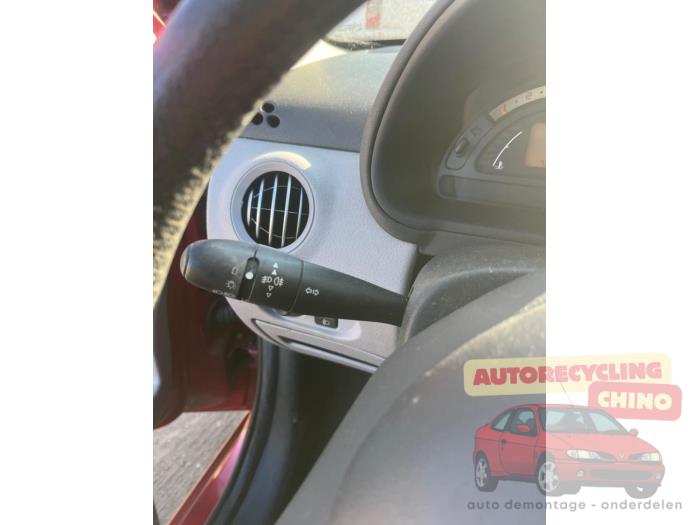 Citroen C3 1.4 Sloopvoertuig (2003, Rood)