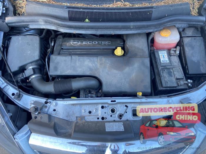 Opel Zafira 2.2 16V Direct Ecotec Sloopvoertuig (2007, Grijs)