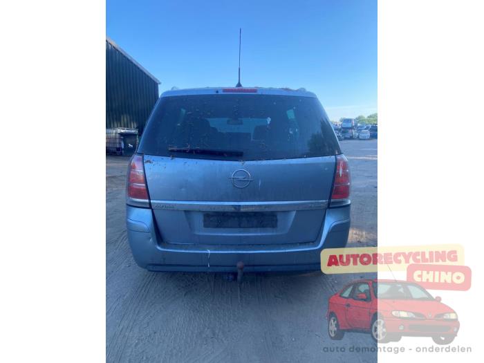Opel Zafira 2.2 16V Direct Ecotec Sloopvoertuig (2007, Grijs)