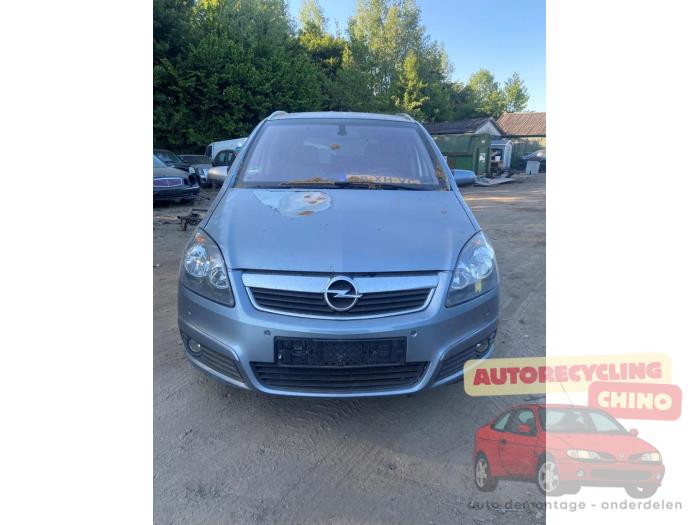 Opel Zafira 2.2 16V Direct Ecotec Sloopvoertuig (2007, Grijs)