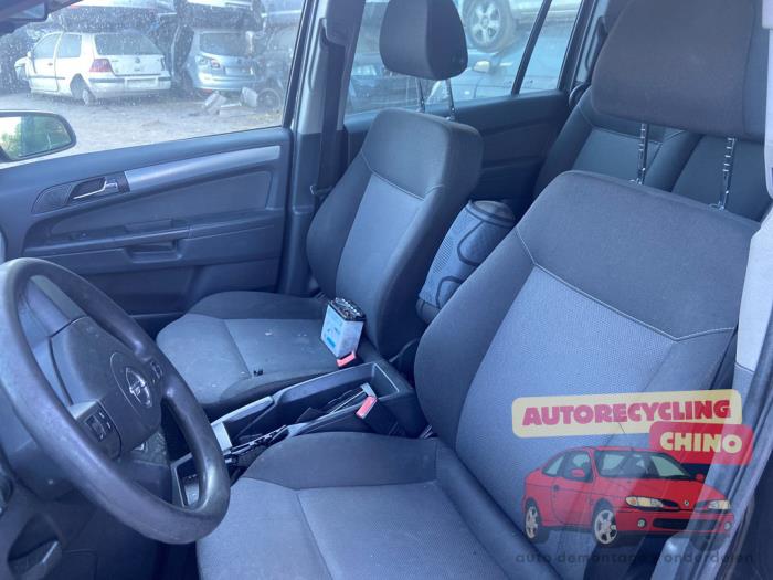 Opel Zafira 1.8 16V Ecotec Sloopvoertuig (2007, Zwart)