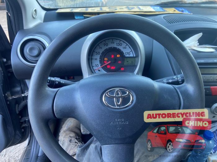 Toyota Aygo 1.0 12V VVT-i Sloopvoertuig (2006, Grijs)