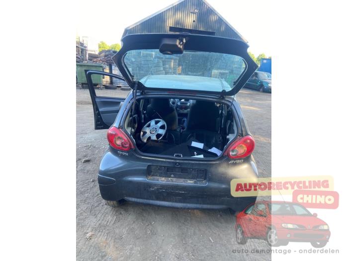 Toyota Aygo 1.0 12V VVT-i Sloopvoertuig (2006, Grijs)