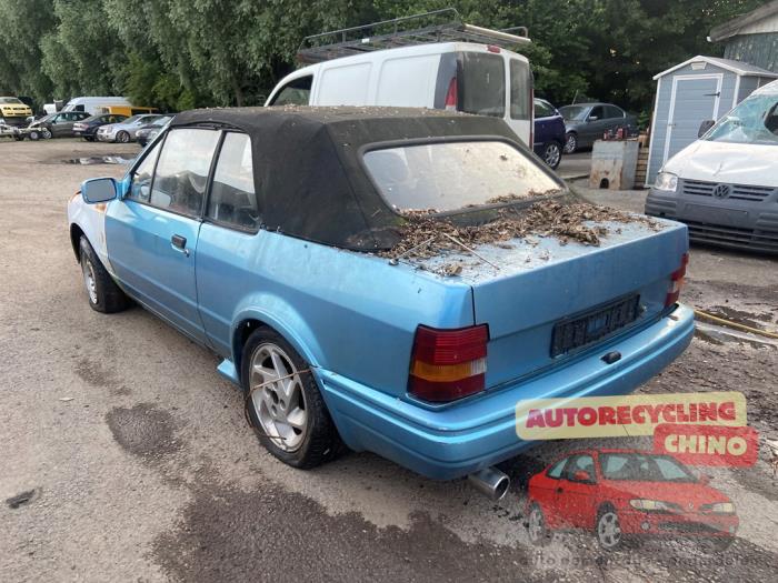 Ford Escort 3 1.3 Sloopvoertuig (1985, Rood)