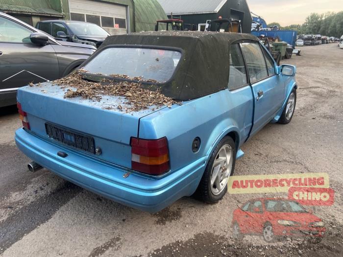 Ford Escort 3 1.3 Sloopvoertuig (1985, Rood)
