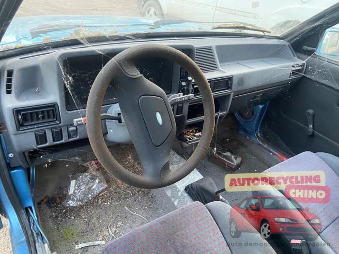 Ford Escort 3 1.3 Sloopvoertuig (1985, Rood)
