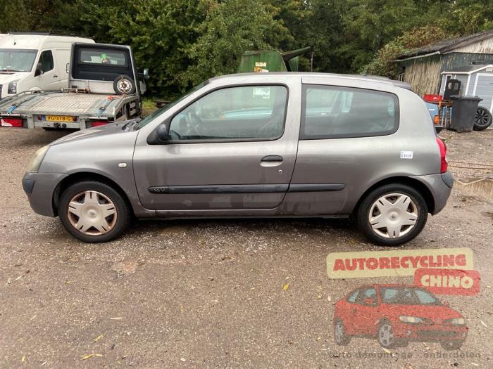 Renault Clio II 1.2 16V Sloopvoertuig (2003, Grijs)