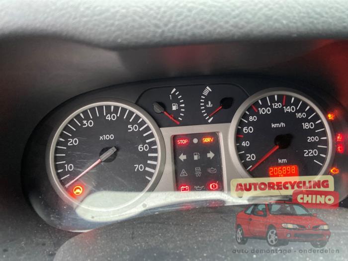 Renault Clio II 1.2 16V Sloopvoertuig (2003, Grijs)