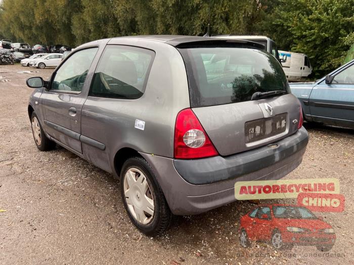 Renault Clio II 1.2 16V Sloopvoertuig (2003, Grijs)