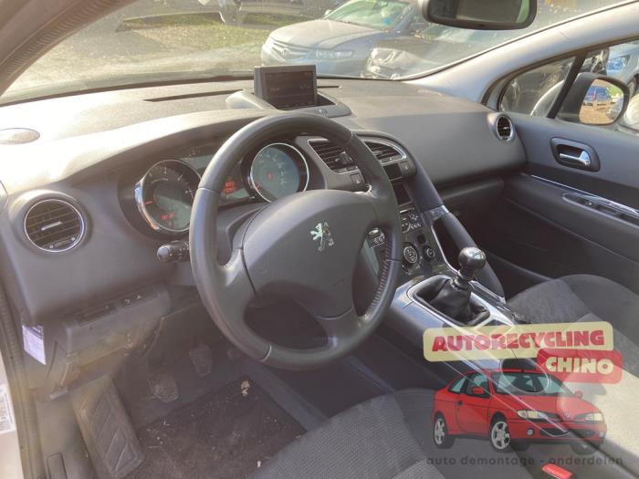 Peugeot 3008 I 1.6 16V THP 155 Occasion (2011, Grijs)