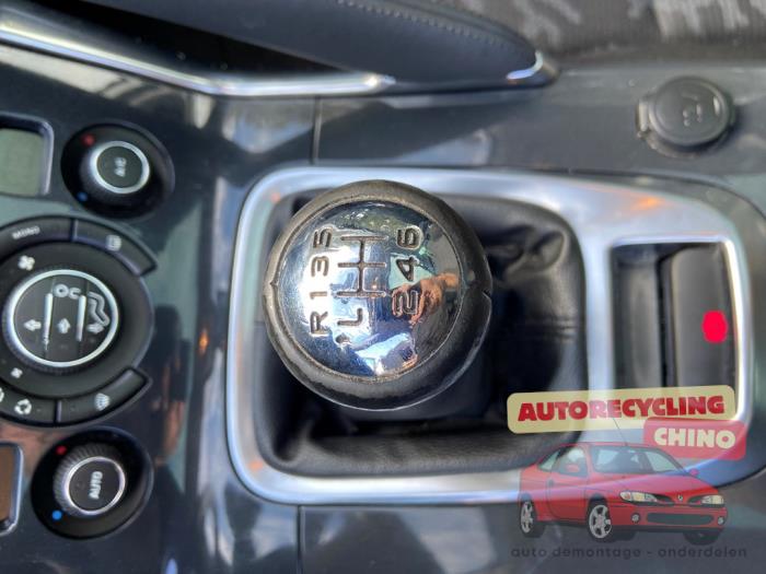 Peugeot 3008 I 1.6 16V THP 155 Occasion (2011, Grijs)