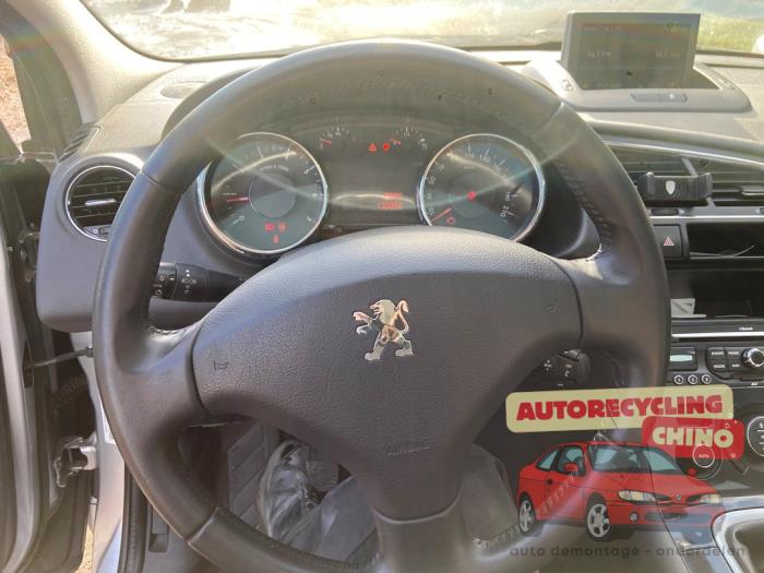 Peugeot 3008 I 1.6 16V THP 155 Occasion (2011, Grijs)