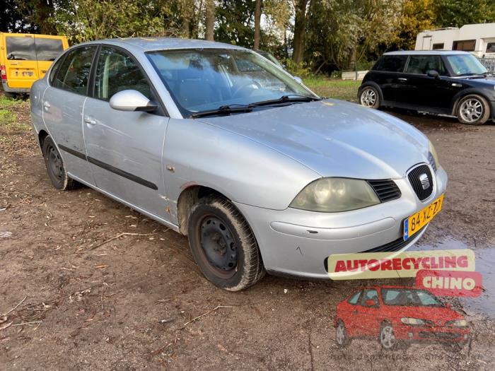 Seat Cordoba 1.4 16V Sloopvoertuig (2005, Grijs)
