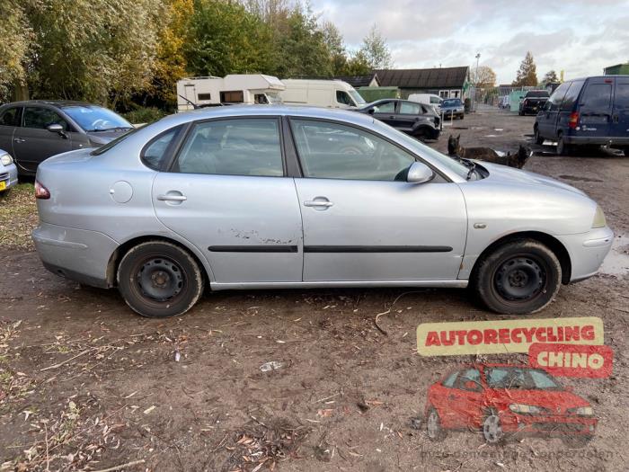 Seat Cordoba 1.4 16V Sloopvoertuig (2005, Grijs)