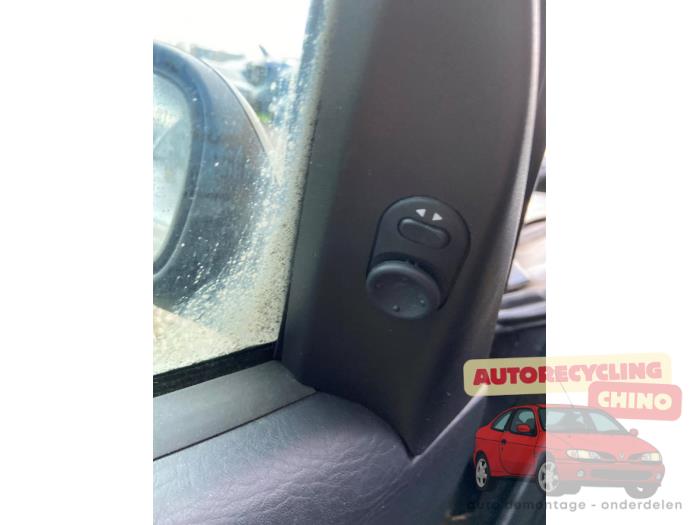 Saab 900 II 2.0 i,Si 16V Skrotfordon (1996, ZWART)