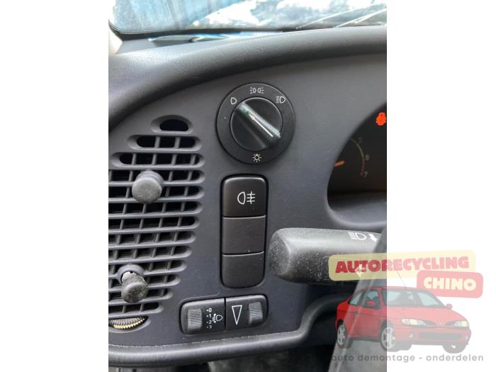 Saab 900 II 2.0 i,Si 16V Skrotfordon (1996, ZWART)