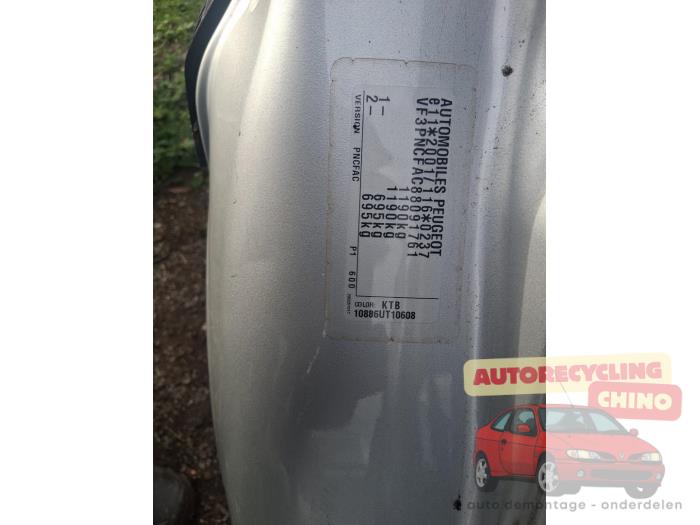 Peugeot 107 1.0 12V Sloopvoertuig (2006, Grijs)