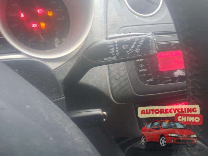 Seat Ibiza ST 1.2 TDI Ecomotive Samochód złomowany (2011, Szary)