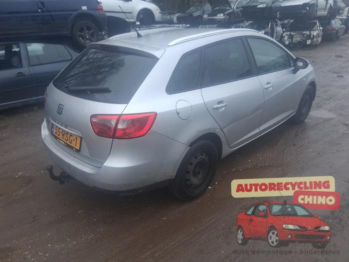 Seat Ibiza ST 1.2 TDI Ecomotive Samochód złomowany (2011, Szary)