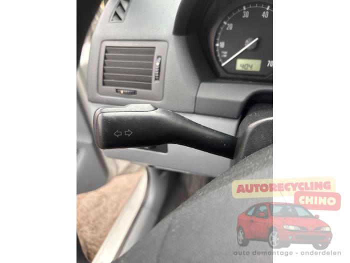 Skoda Fabia 1.4i Samochód złomowany (2000, Szary)