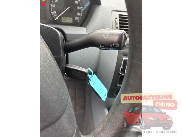 Skoda Fabia 1.4i Samochód złomowany (2000, Szary)