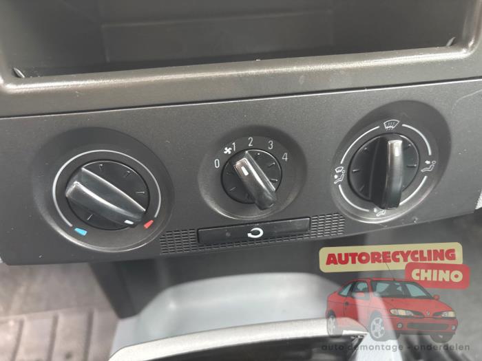 Skoda Fabia 1.4i Samochód złomowany (2000, Szary)