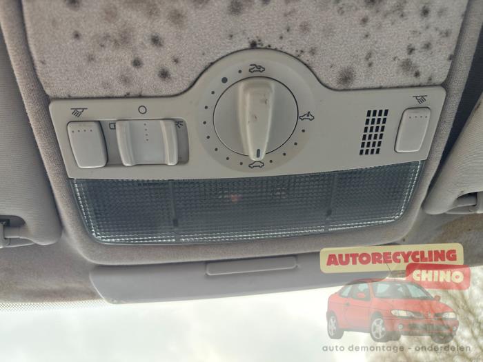 Skoda Fabia 1.4i Samochód złomowany (2000, Szary)