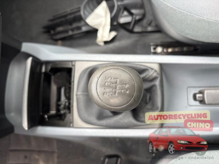 Skoda Fabia 1.4i Samochód złomowany (2000, Szary)