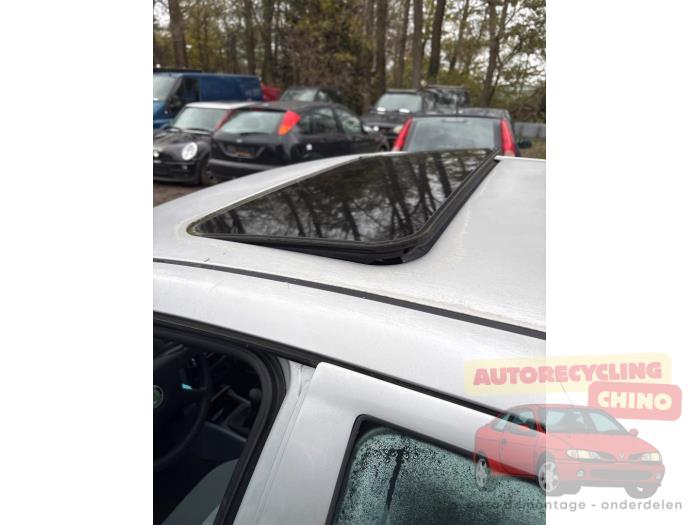 Skoda Fabia 1.4i Samochód złomowany (2000, Szary)