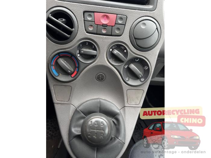 Fiat Panda 1.1 Fire Sloopvoertuig (2004, Grijs)