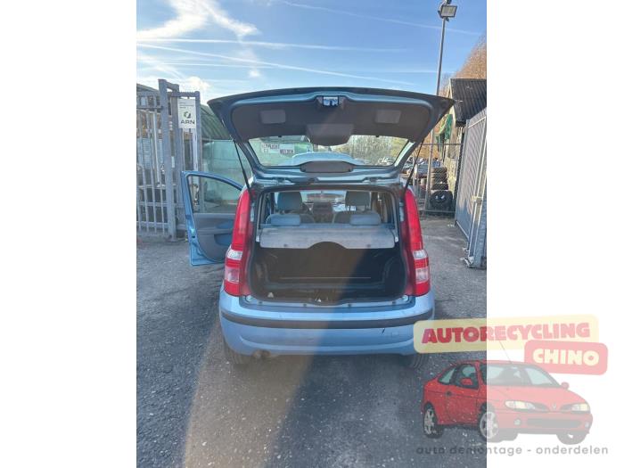 Fiat Panda 1.2 Fire Skrotfordon (2004, BLAUW)