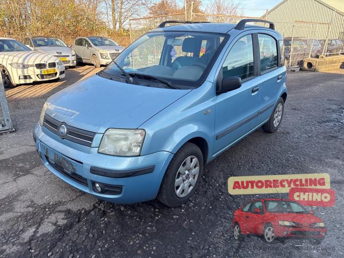 Fiat Panda 1.2 Fire Skrotfordon (2004, BLAUW)