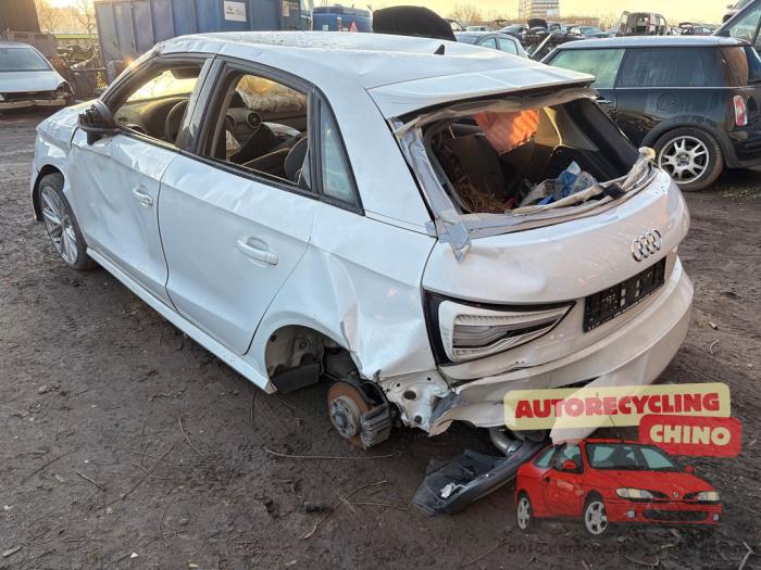 Audi A1 Sportback 1.4 TFSI 16V Skrotfordon (2017, WIT)