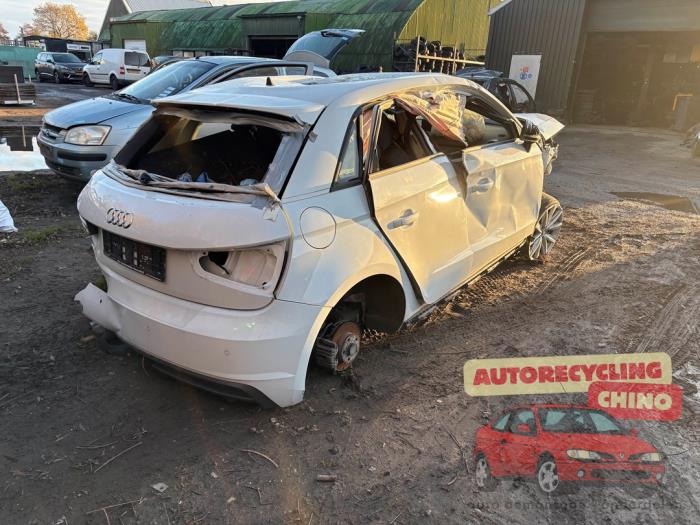 Audi A1 Sportback 1.4 TFSI 16V Skrotfordon (2017, WIT)